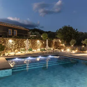 Podere Dell'etna Segreta - Essential Nature & Glamping Station touristique